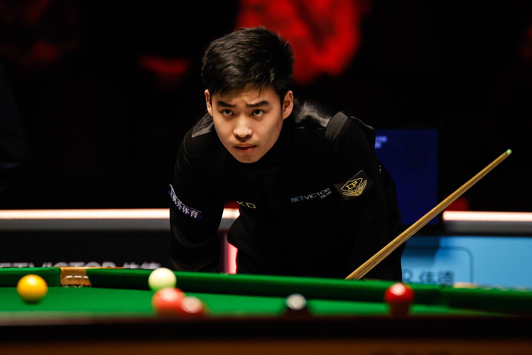 方强烈的压 方强烈的压